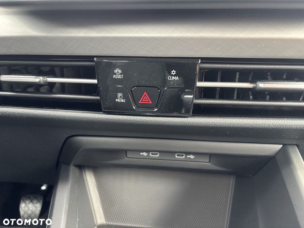Volkswagen Golf - 35