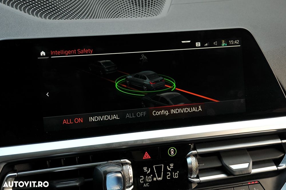 BMW Seria 3 330d xDrive AT MHEV - 20