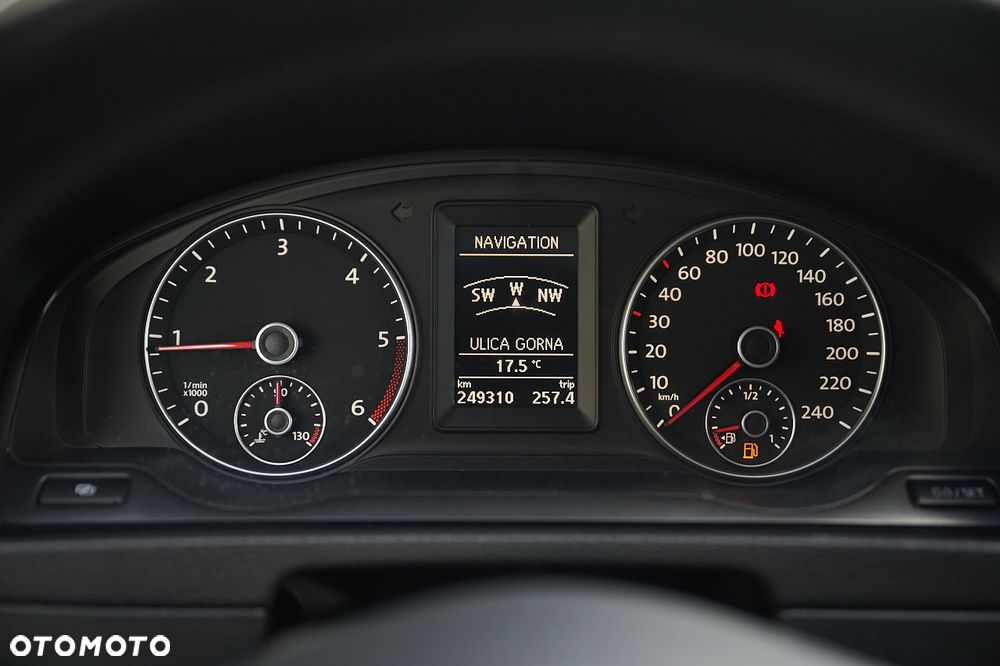Volkswagen Multivan - 34