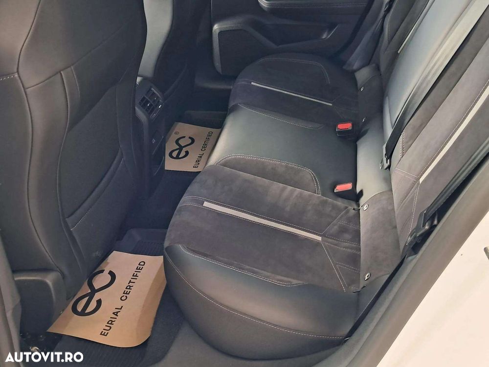 Opel Astra 1.6L Turbo PHEV AT8 GS Line - 7