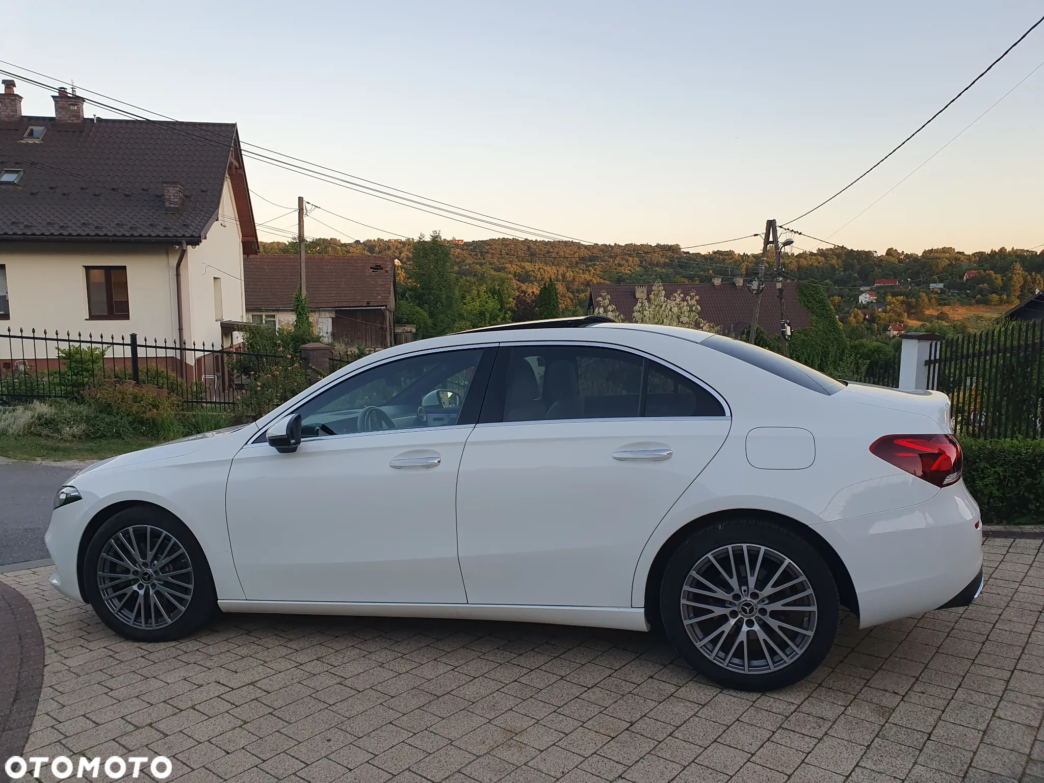Mercedes-Benz Klasa A 220 4-Matic Style 7G-DCT - 35