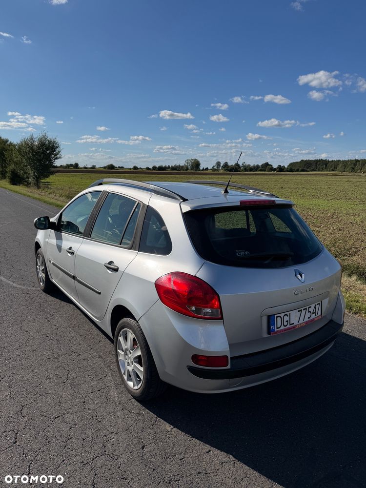 Renault Clio - 6