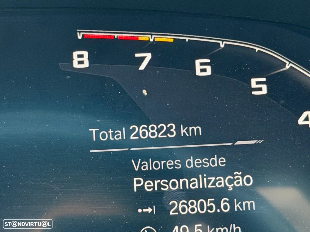BMW M4 Competition xDrive - 9
