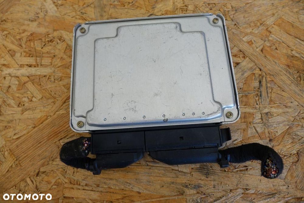 STEROWNIK SILNIKA ECU KOMPUTER VOLKSWAGEN PASSAT B5 FL 1.9 TDI  038906019GS - 3