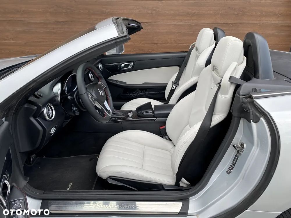 Mercedes-Benz SLK - 24