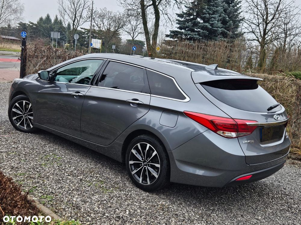 Hyundai i40 Kombi 1.7 CRDi DCT Trend - 12