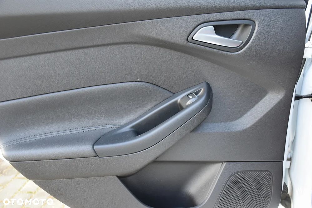 Ford Focus 2.0 EcoBoost ST mit Leder-Sport-Paket - 35