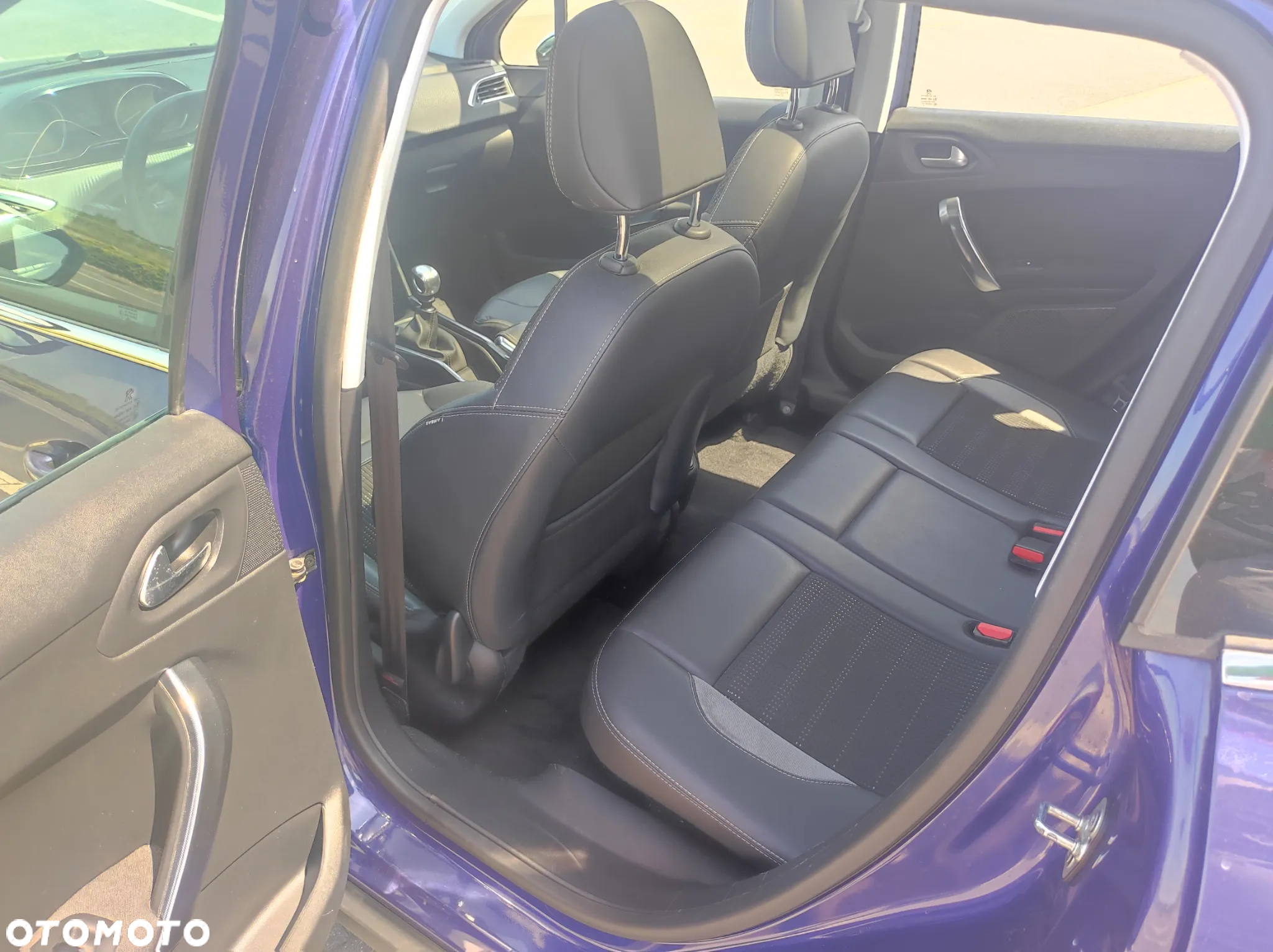 Peugeot 2008 - 8