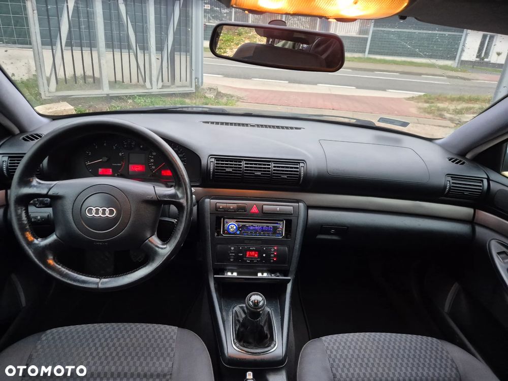 Audi A4 Avant 1.6 - 6