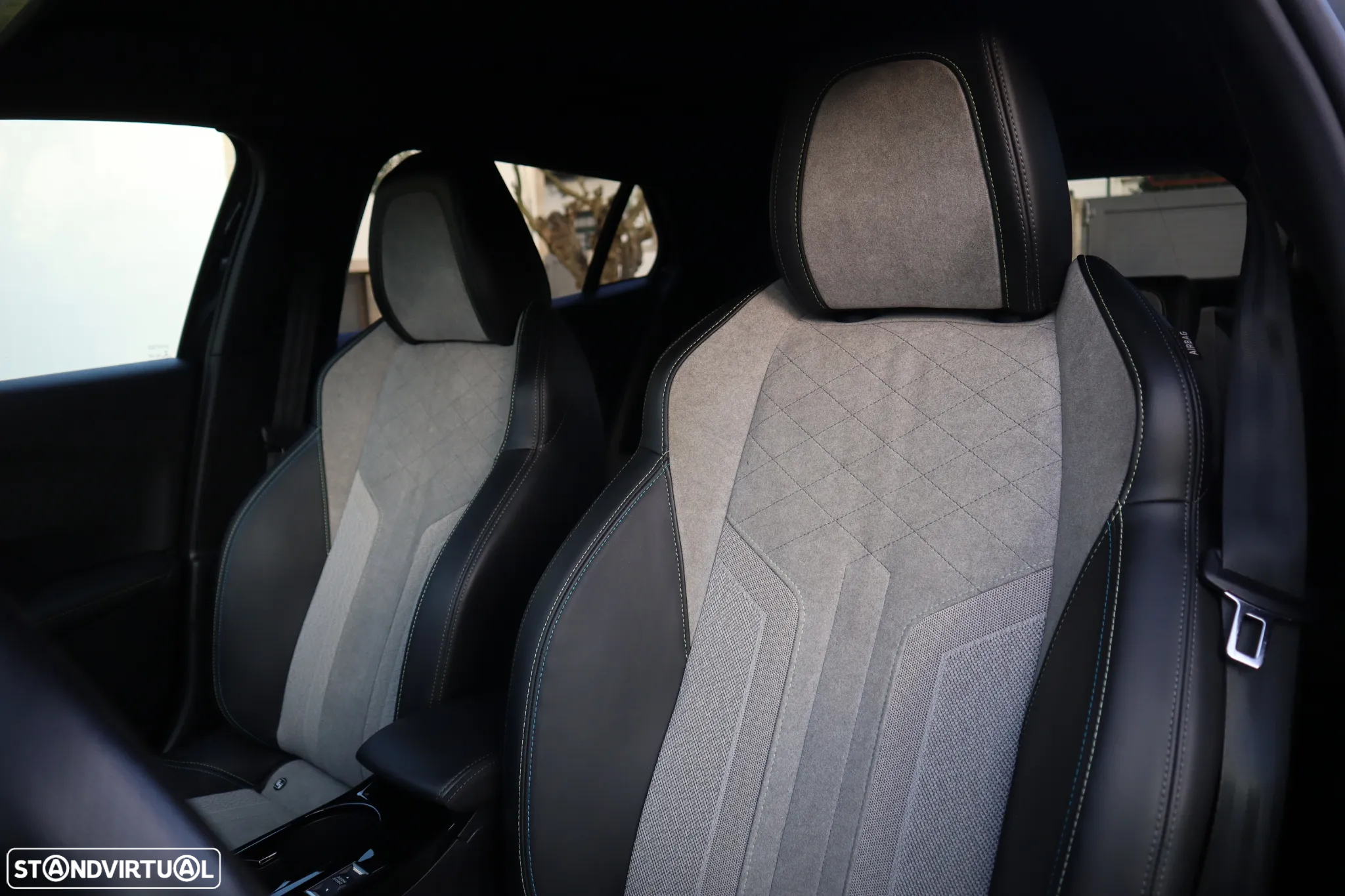 Peugeot e-2008 50 kWh GT Pack - 20