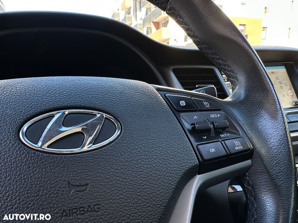 Hyundai Tucson 2.0 CRDI 4WD Automatik Style - 18