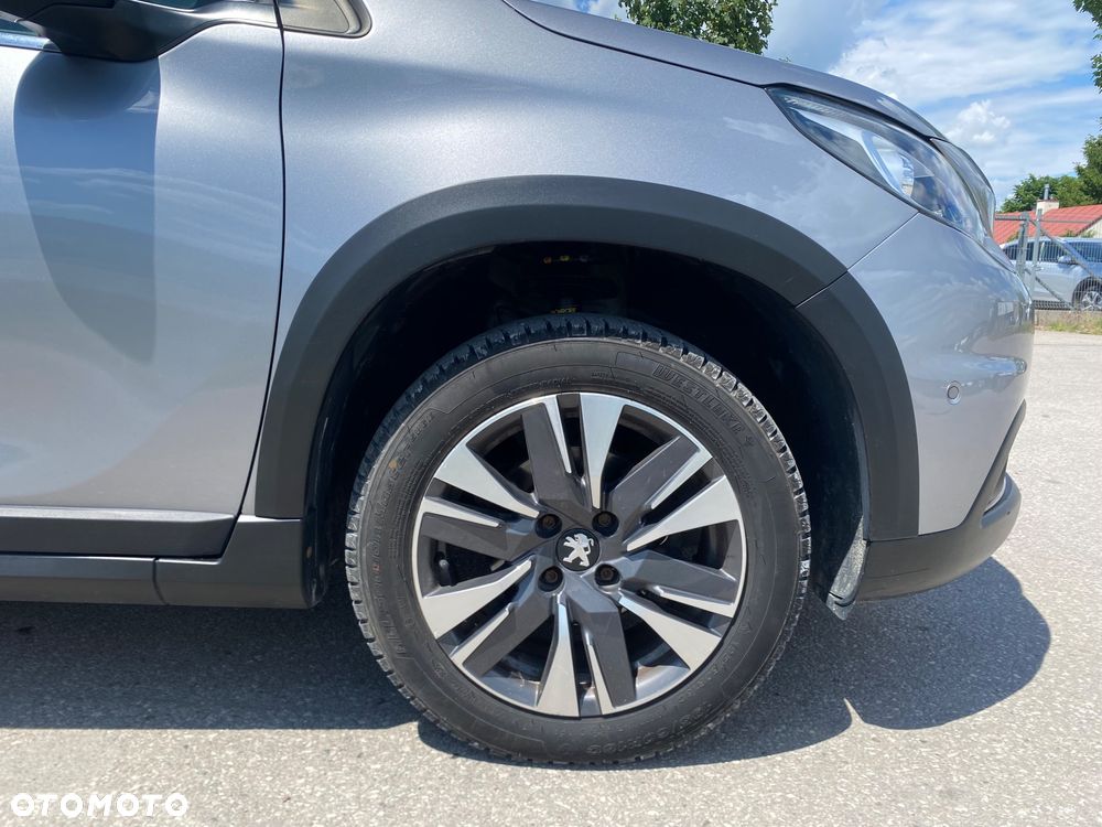 Peugeot 2008 BlueHDi 100 STOP & START Allure - 4