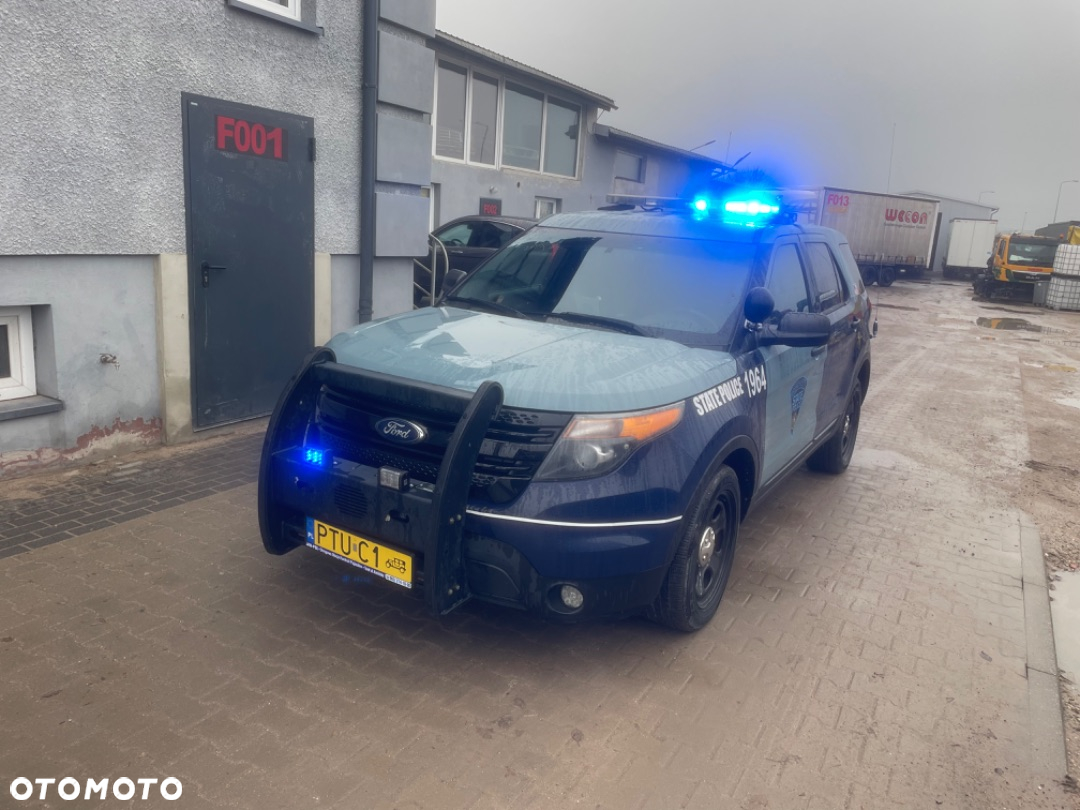 Ford Explorer - 3
