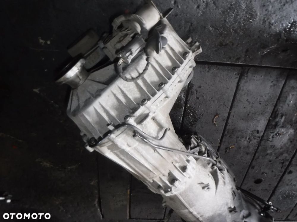 Mercedes ML W163 2.7  reduktor skrzynia rozdzielcza  automat - 2