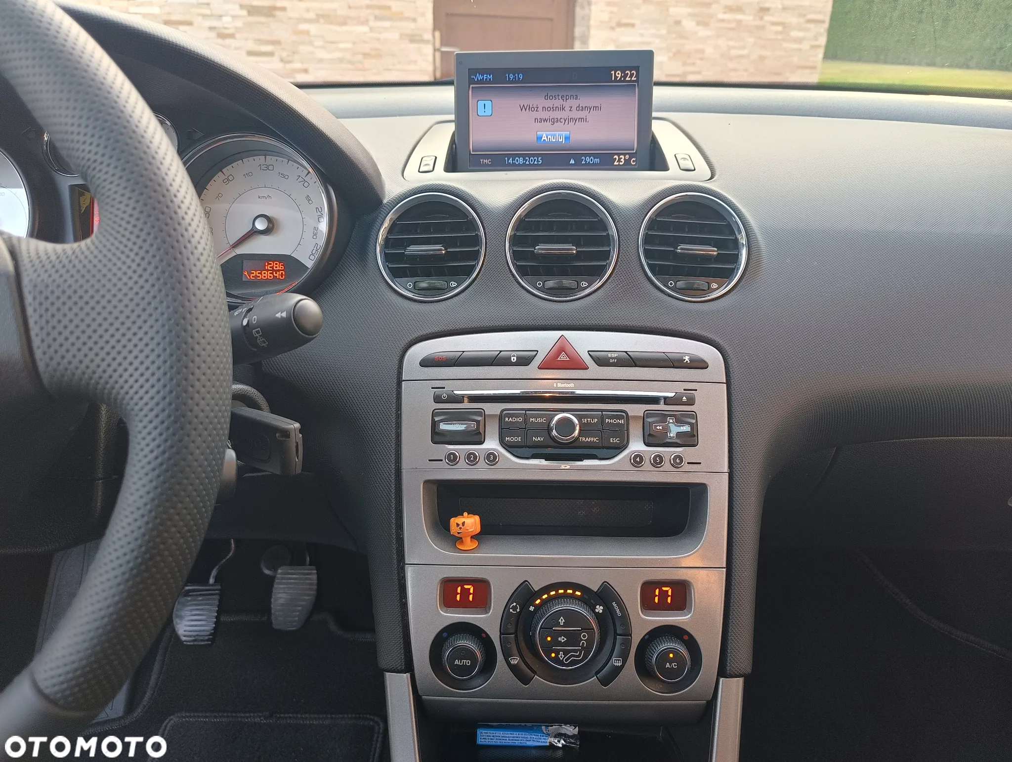 Peugeot 308 HDi FAP 140 Platinum - 29