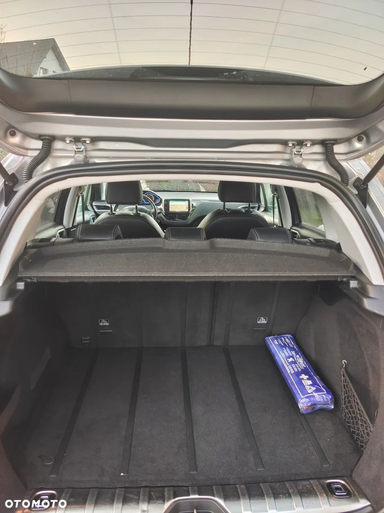 Peugeot 2008 PureTech 82 Allure - 24