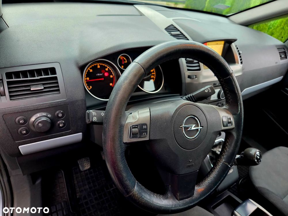 Opel Zafira 1.9 CDTI Sport - 17
