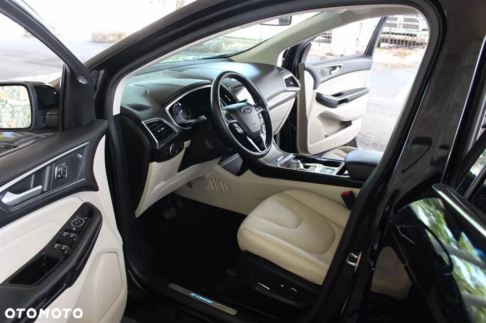 Ford Edge - 14