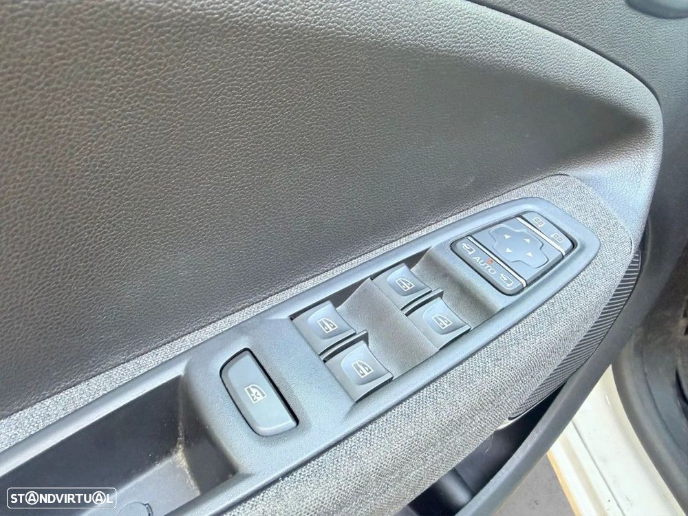 Renault Zoe - 15