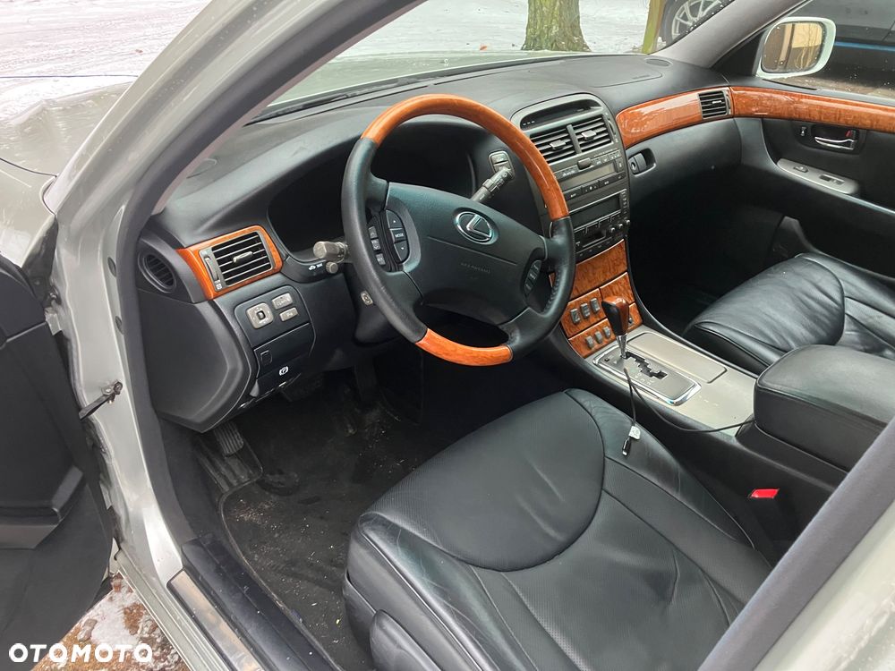 Lexus LS Prezydent - 3
