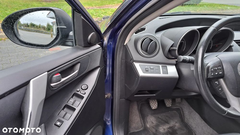 Mazda 3 1.6 Exclusive + - 14
