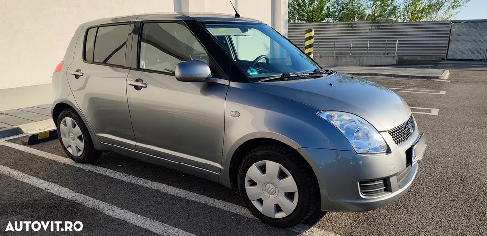 Suzuki Swift - 1
