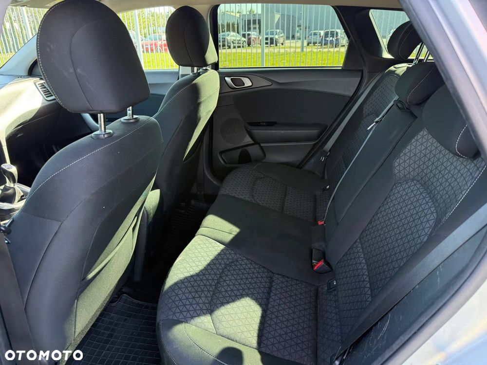 Kia Ceed - 17