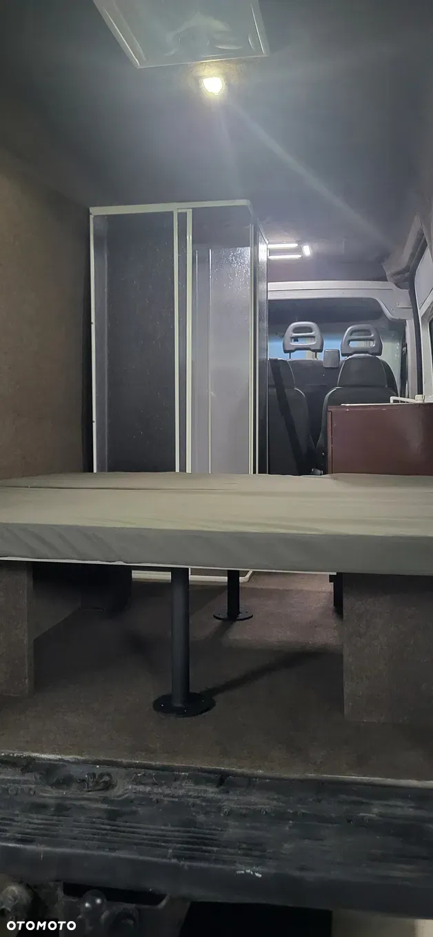 Mercedes-Benz Sprinter - 39