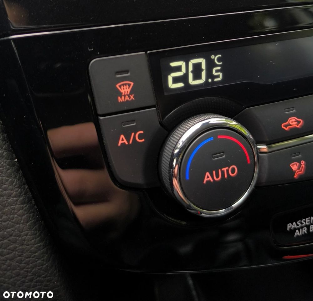 Nissan Qashqai 1.3 DIG-T TEKNA - 36