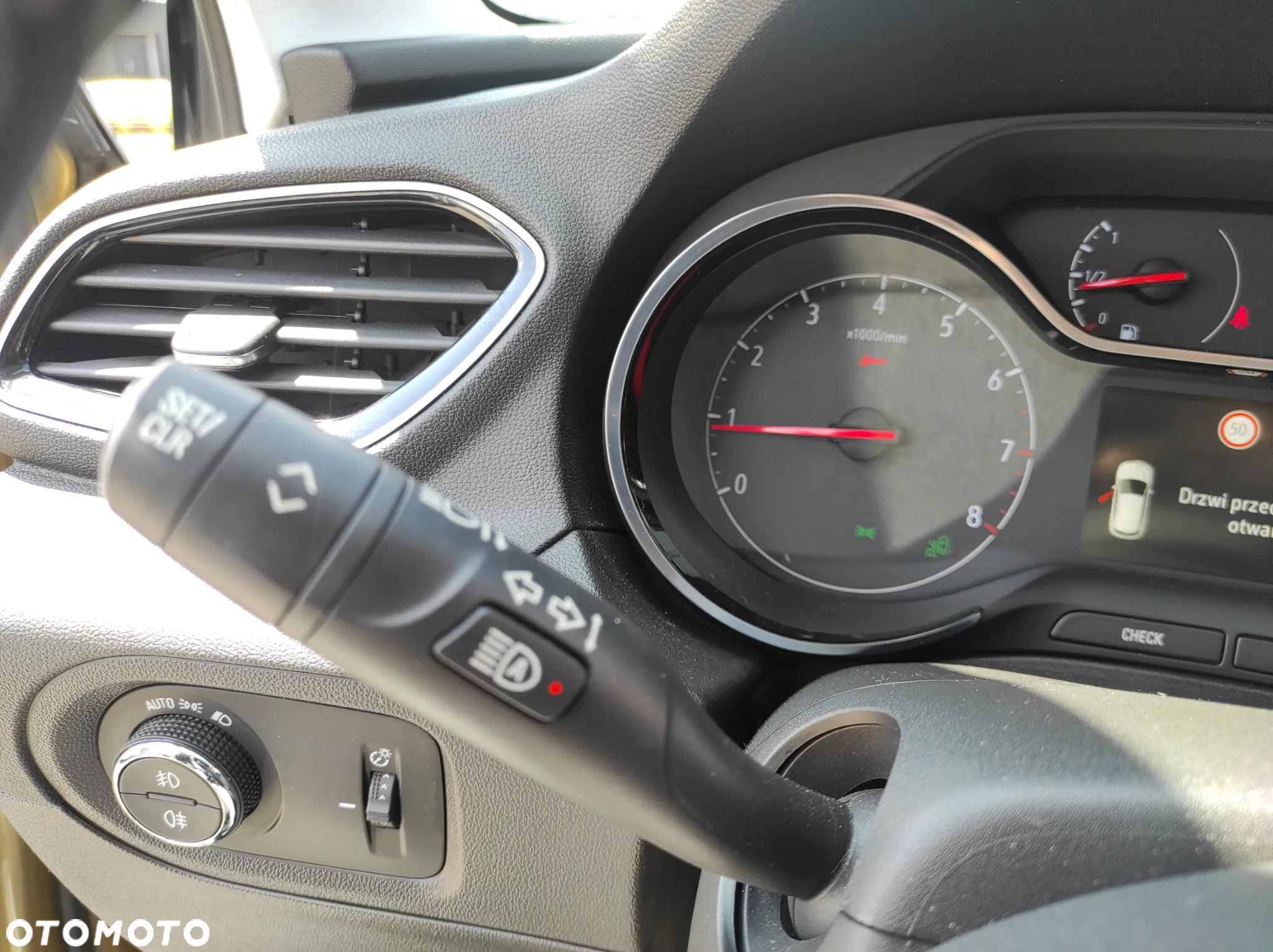 Opel Grandland X 1.2 T Innovation S&S - 16