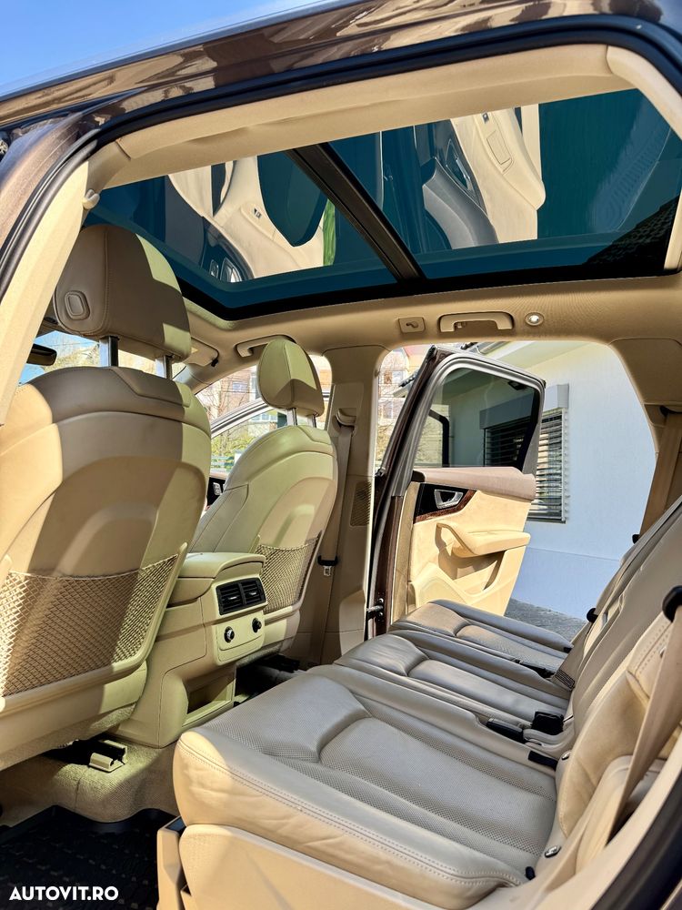 Audi Q7 - 10