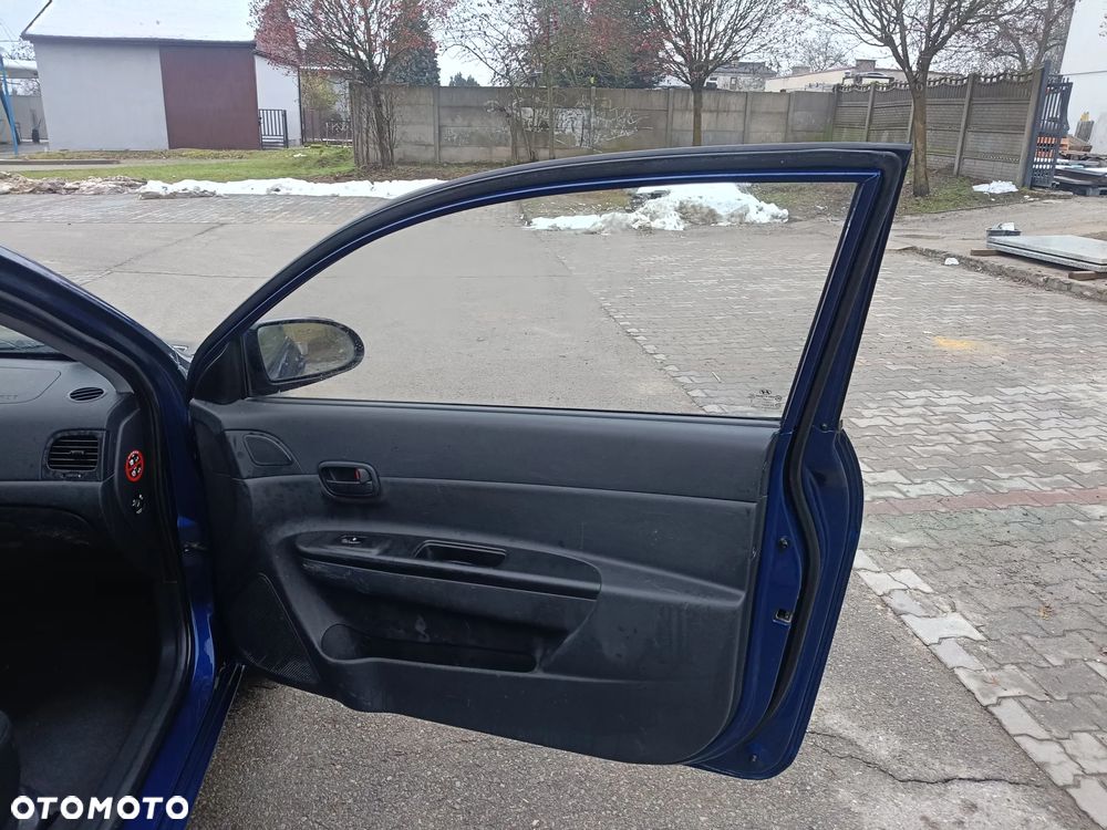 Hyundai Accent 1.4 GL - 13