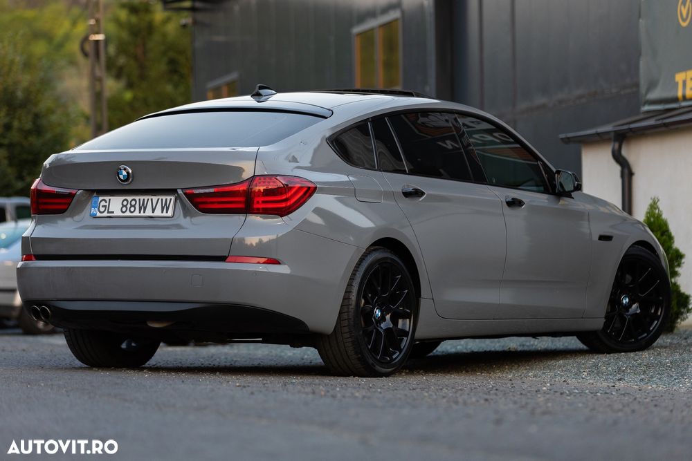 BMW Seria 5 530d xDrive - 2