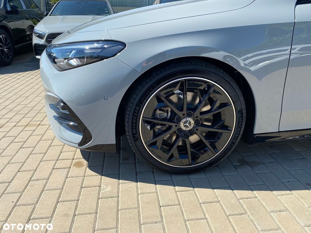 Mercedes-Benz CLA - 24