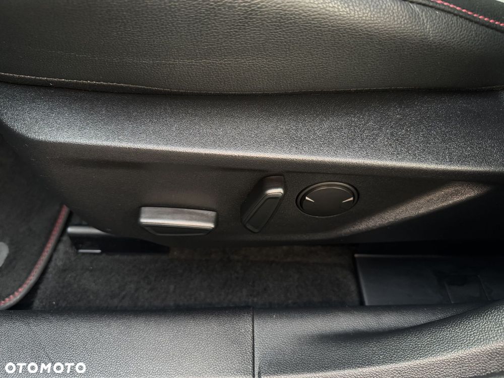 Ford Focus - 28