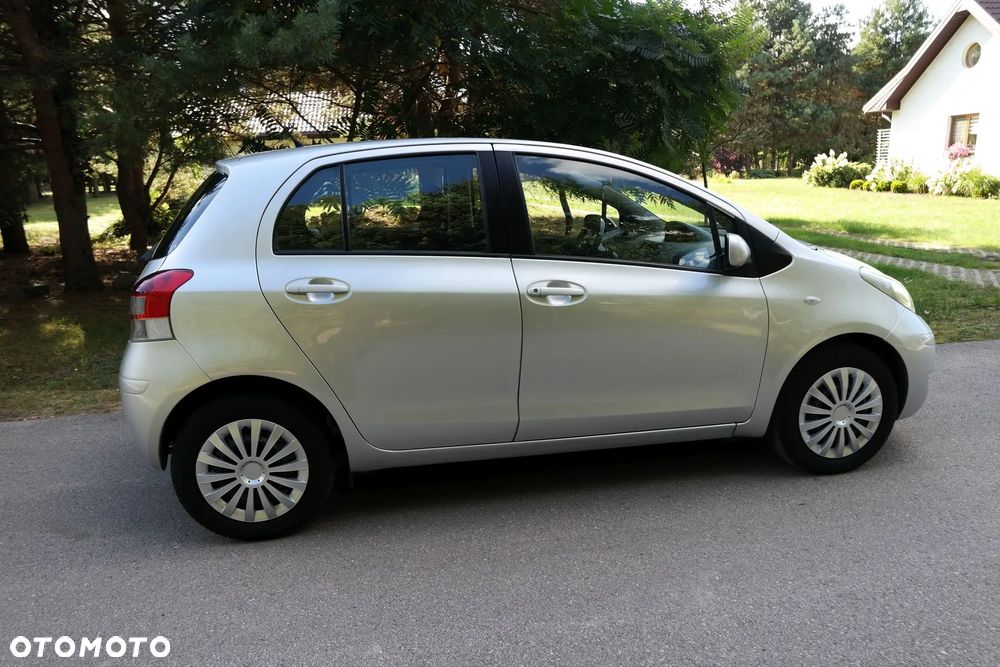 Toyota Yaris 1.33 Luna - 6