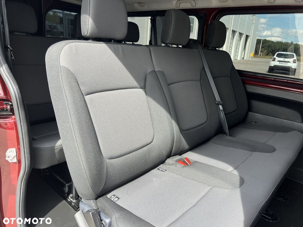 Renault Trafic - 16