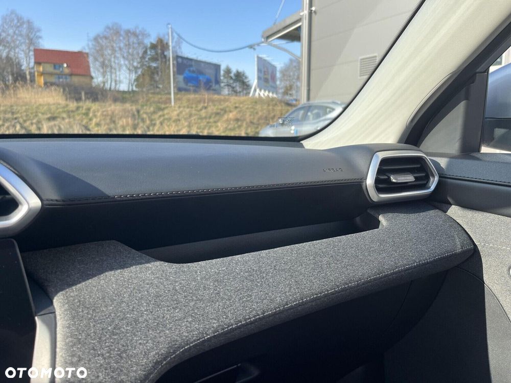 MG ZS Hybrid+ - 20