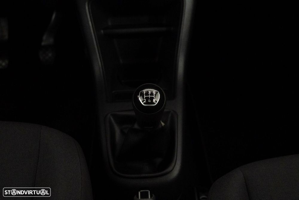 VW Up! 1.0 Move Color - 23