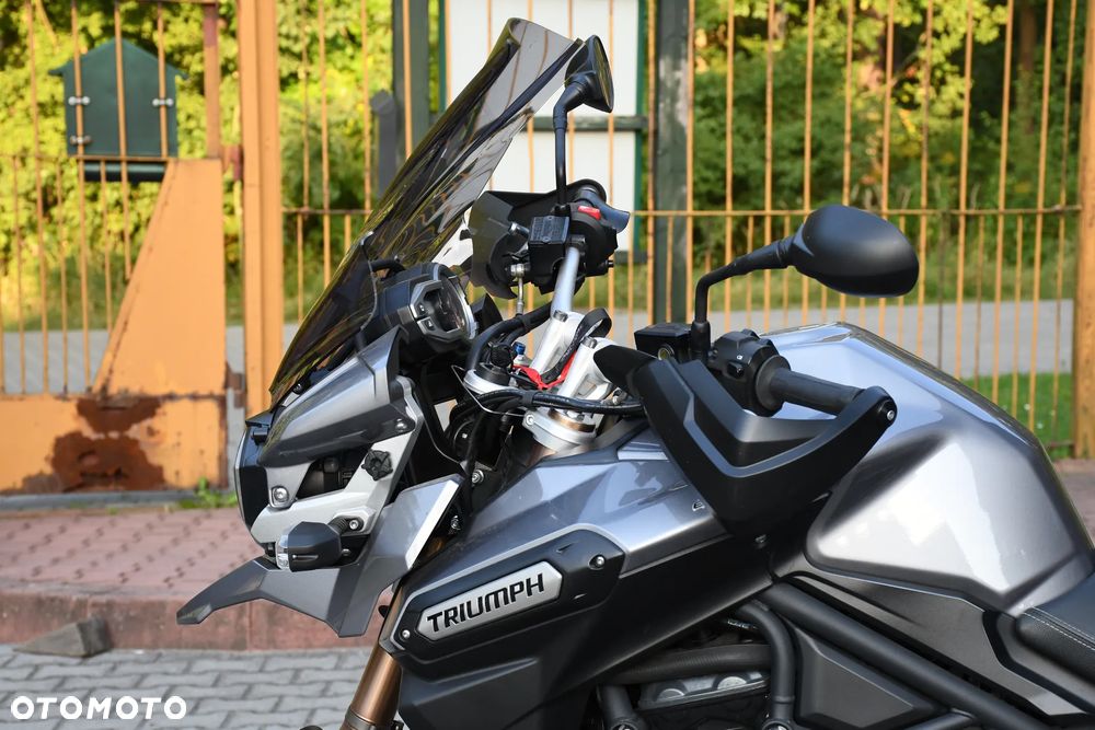 Triumph Tiger - 9