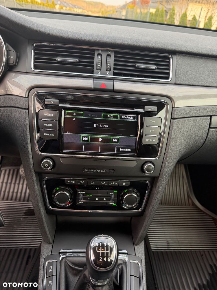 Skoda Superb 2.0 TDI Active - 11