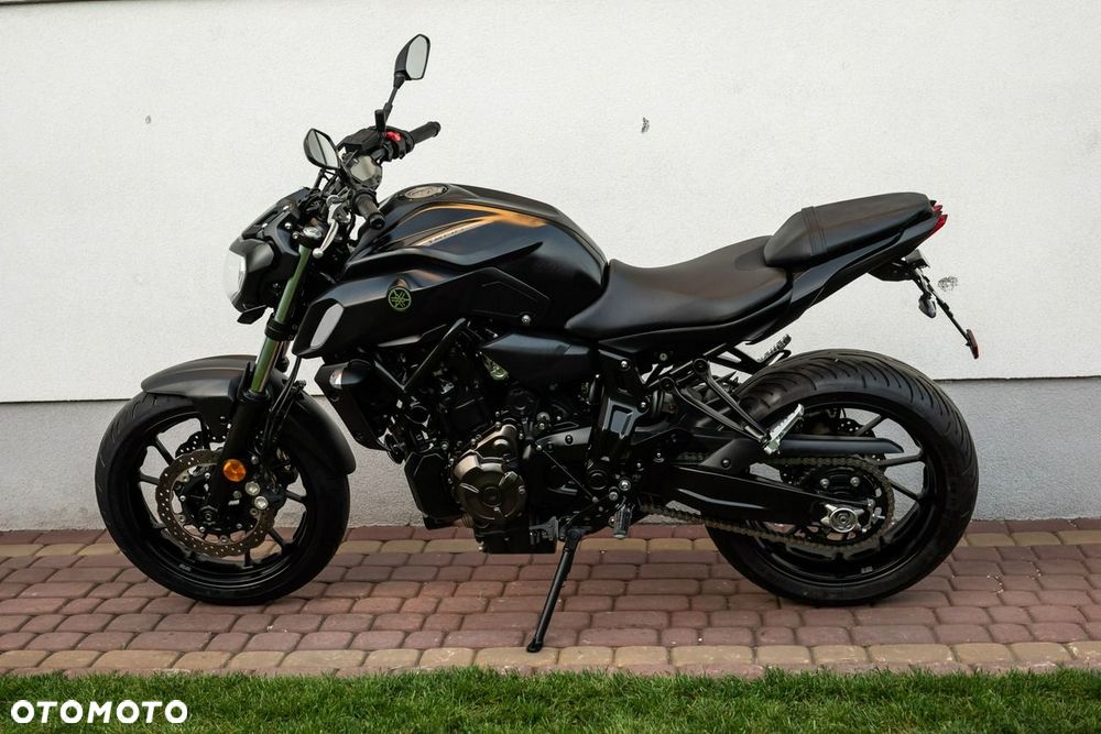 Yamaha MT - 5