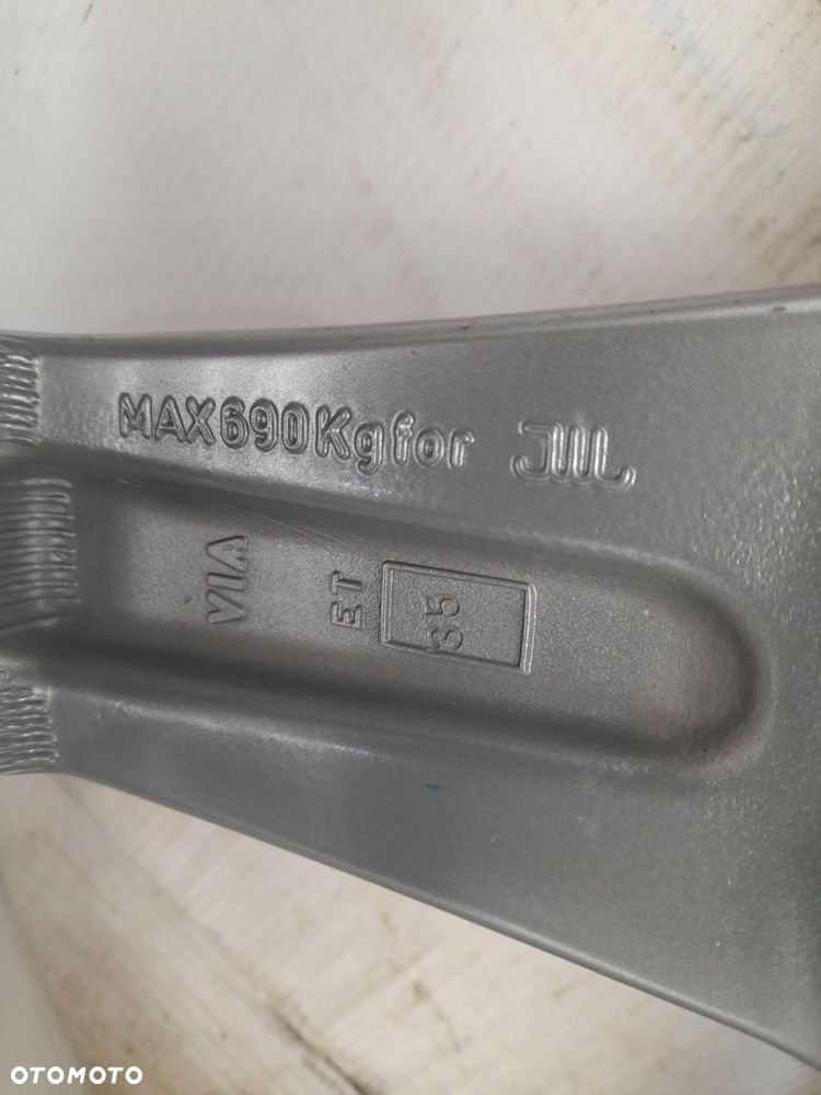 Felga aluminiowa RADIUS R6980 5X100 19 ET35 - 3