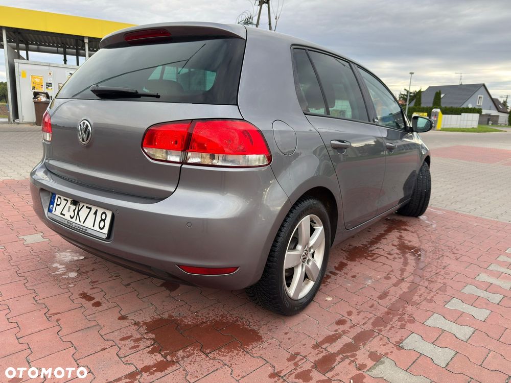 Volkswagen Golf - 16