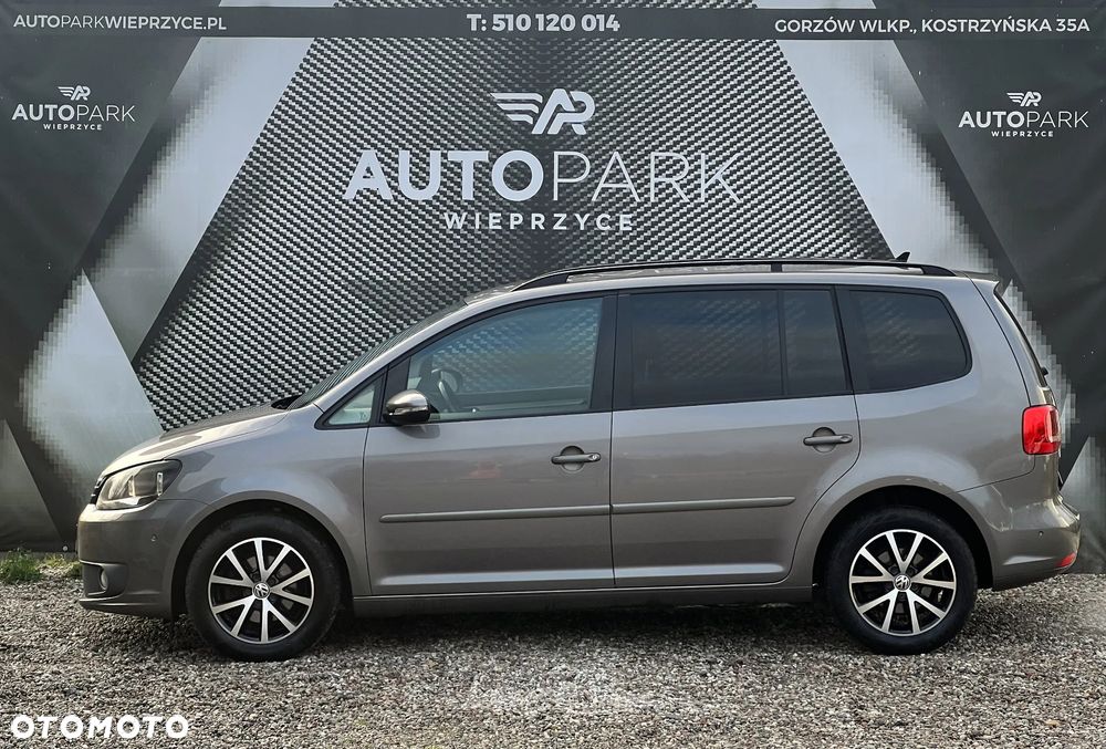 Volkswagen Touran - 8