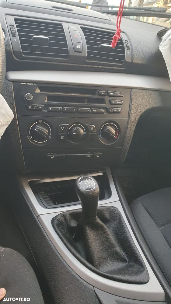 Usa Fata Spate Stanga Dreapta BMW Seria 1 2011 Hatchback Alb - 7