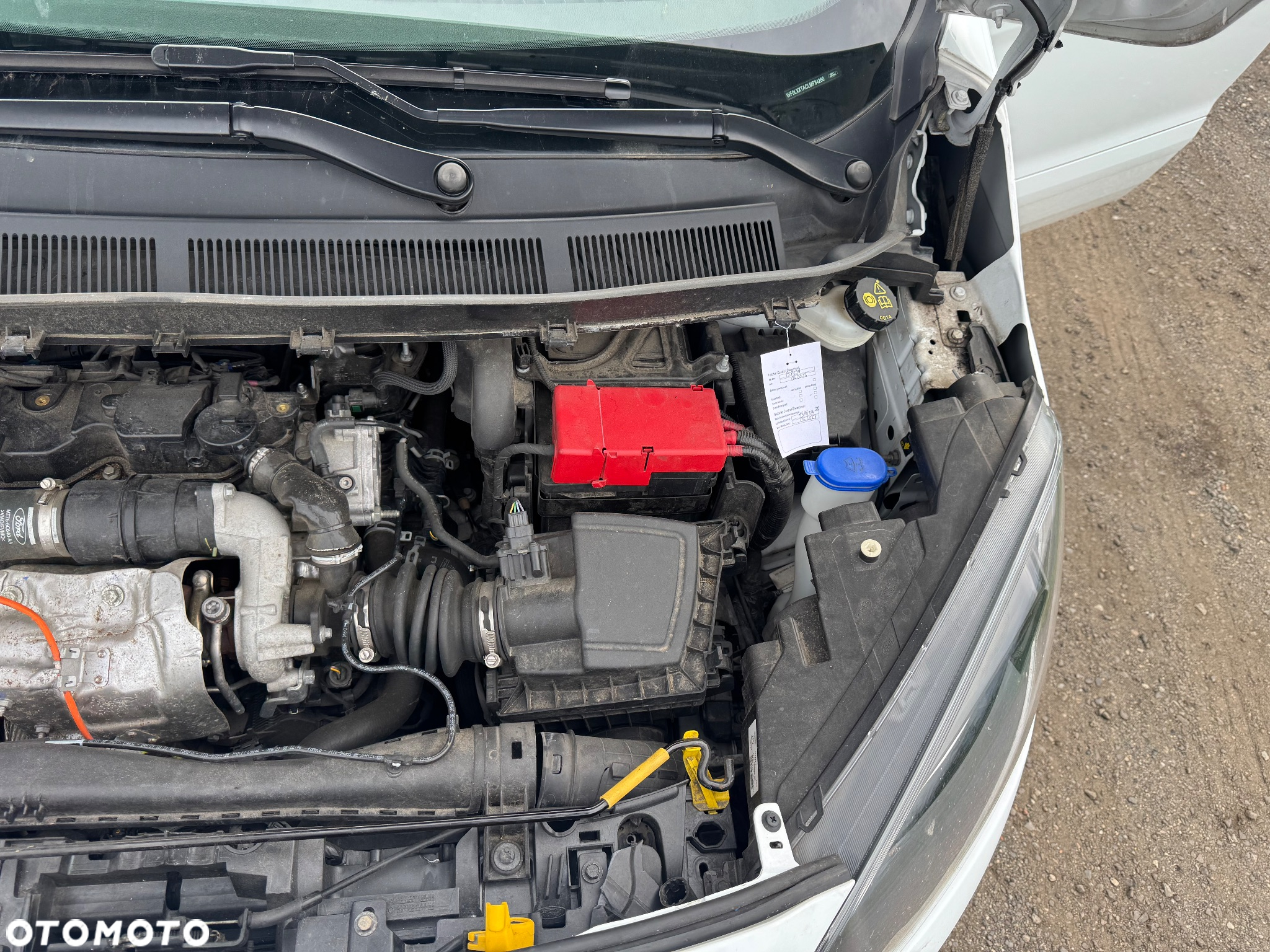Ford Tourneo Courier 1.5 TDCi S&S Trend - 17