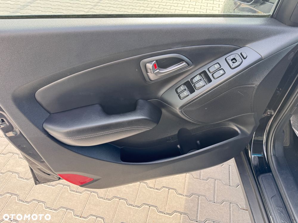 Hyundai ix35 1.7 CRDi 2WD blue Comfort - 22