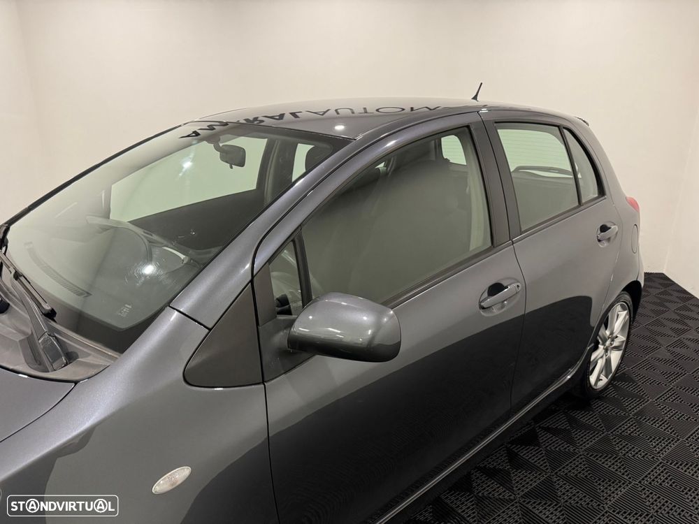 Toyota Yaris - 16