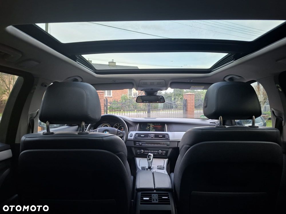 BMW Seria 5 520d Luxury Line - 12